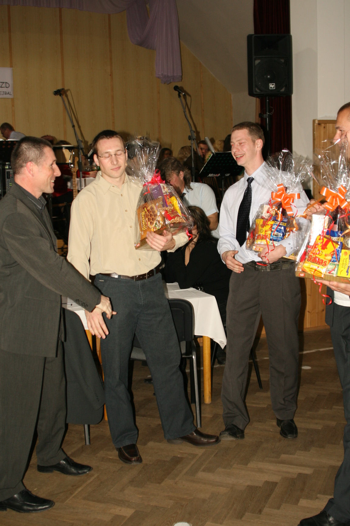 6.sportovní ples-29.2.2008 003.jpg
